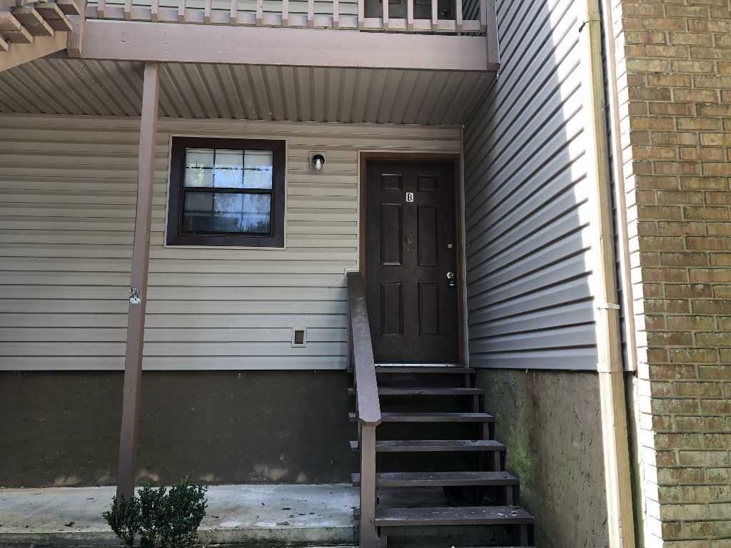 1647 Kay Ave - Photo 2 of 10