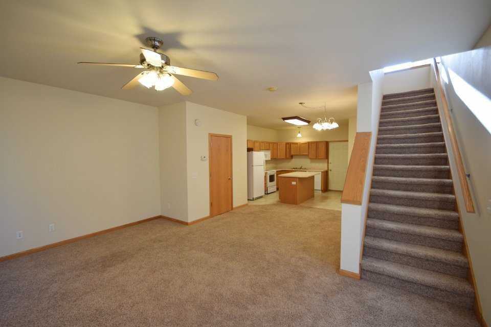 101 Pine Ridge Ct - Photo 2 of 8