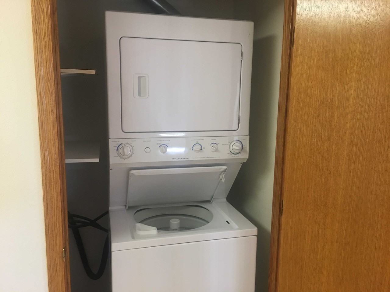 2385 94th Ave - Photo 3 of 11