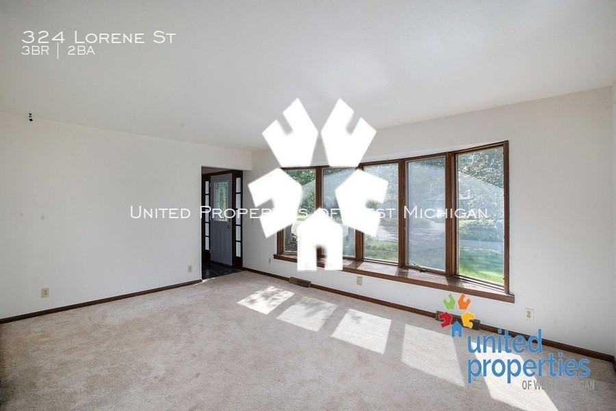 324 Lorene St - Photo 3 of 20