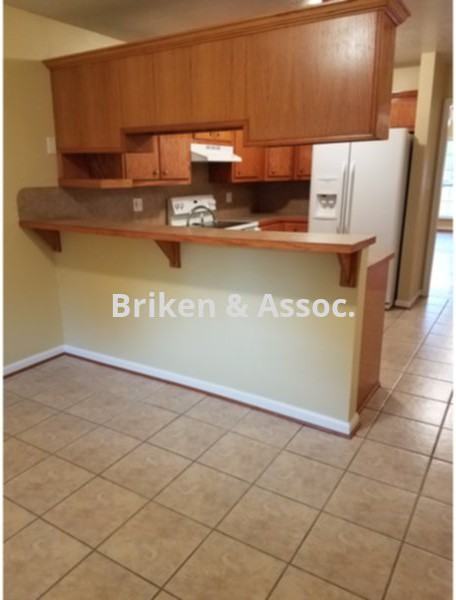 296 Victoria Dr #A - Photo 3 of 11