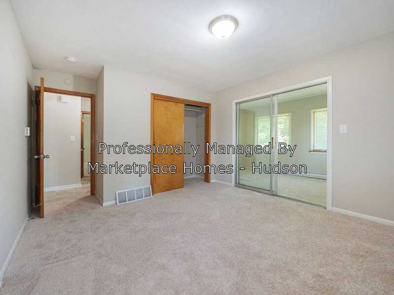 731 Reisig St - Photo 3 of 5