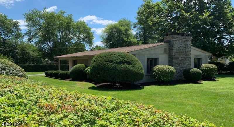 2 Larison Ln - Photo 2 of 20