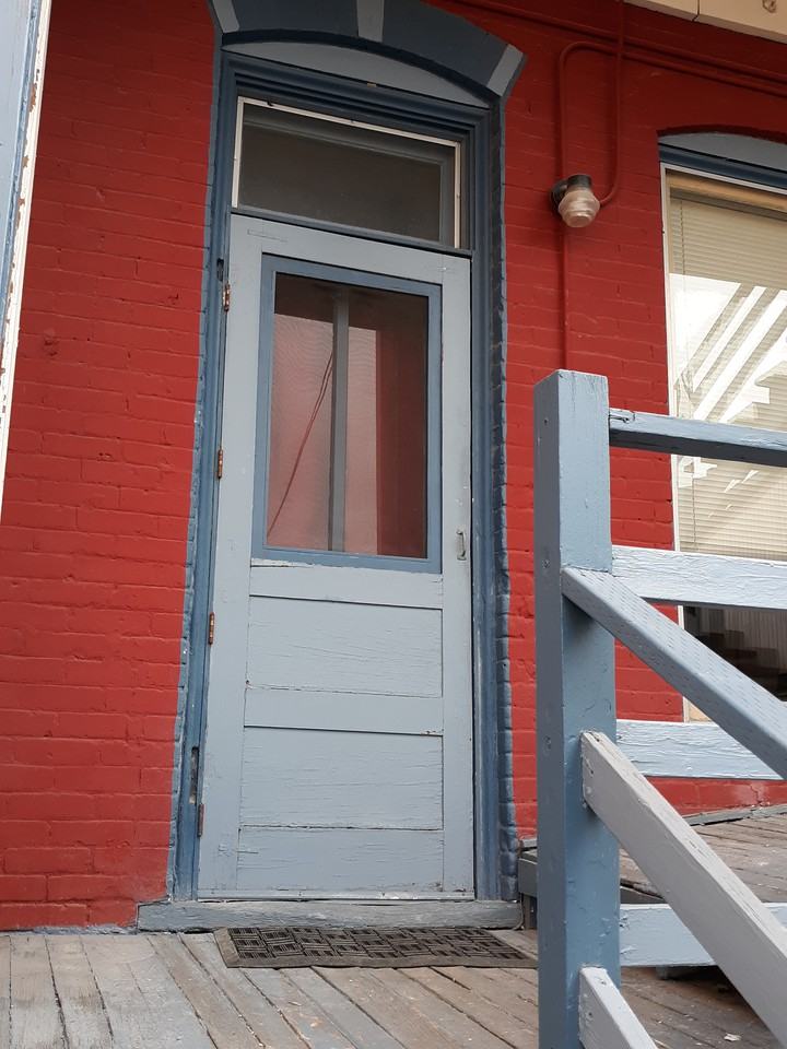 520 West Mercury Street - Photo 5 of 12