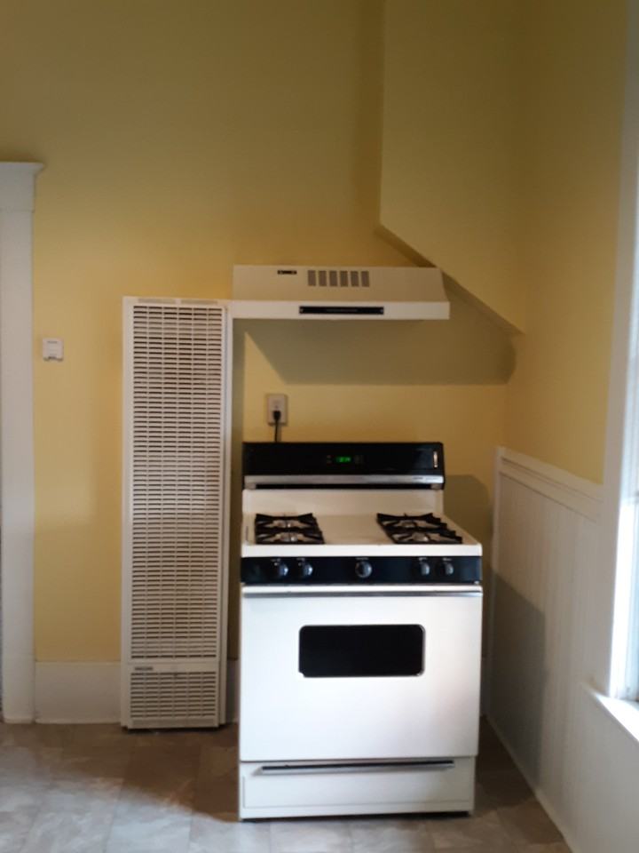 520 West Mercury Street - Photo 6 of 12