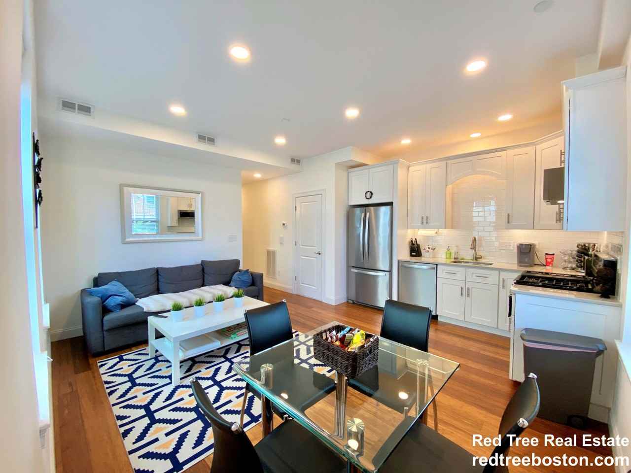 44 W Eagle St #1