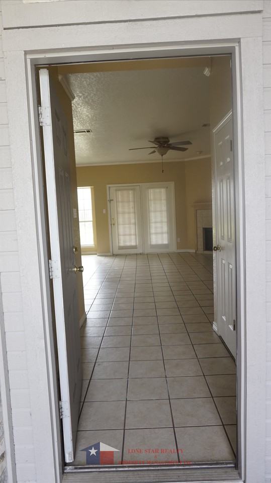 2402 Simone Drive - Photo 2 of 28