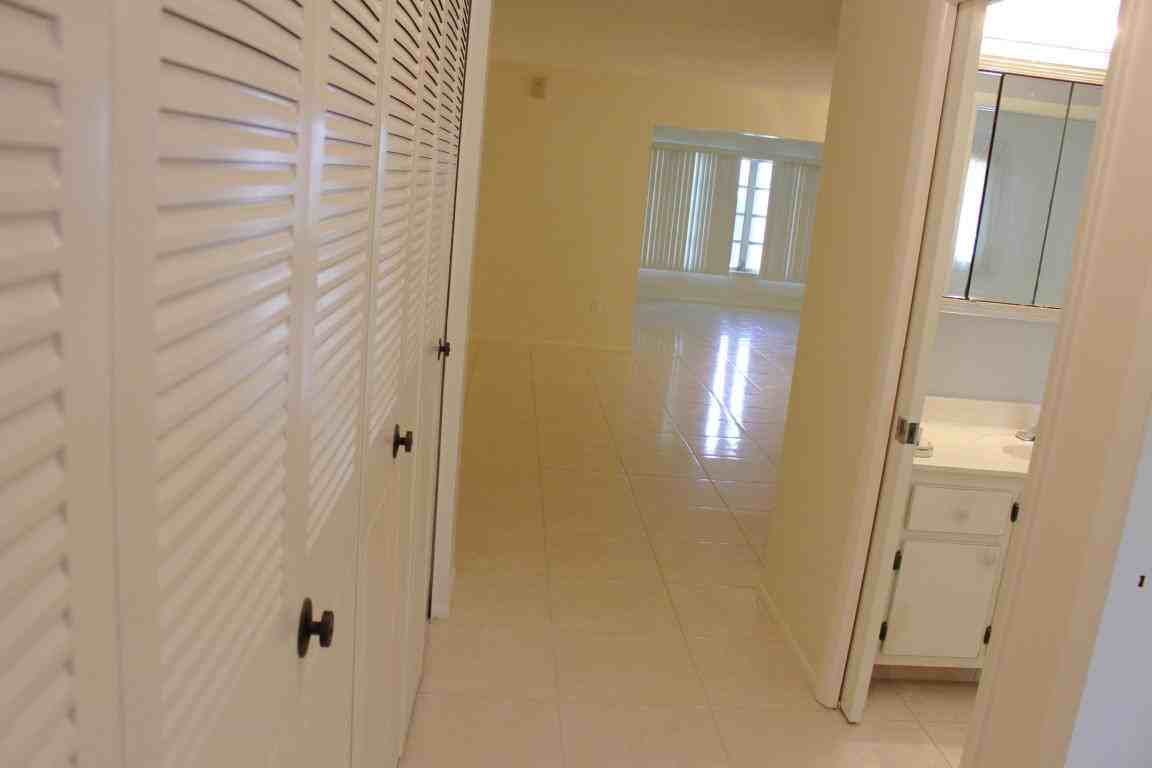 2886 Fernley Dr E - Photo 3 of 29