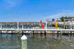 157 Wharfside Dr  