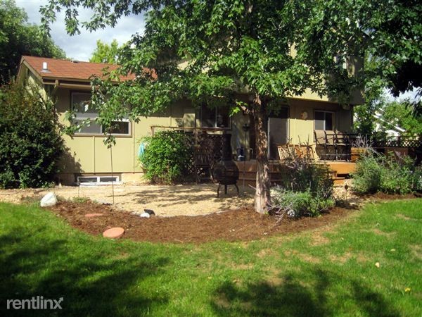 4286 Redwood Ct - Photo 2 of 10