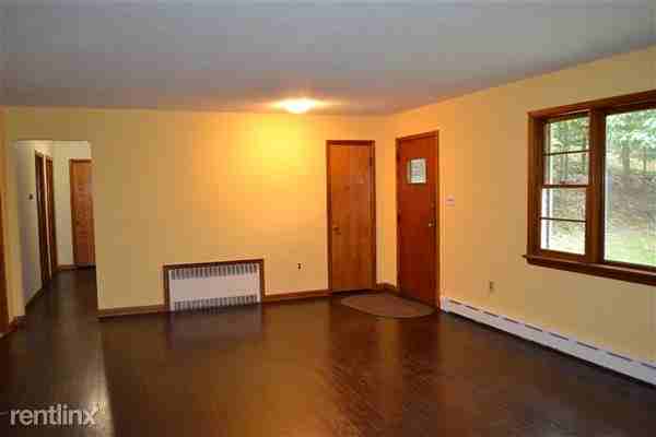 35 Mountain Dr - Photo 3 of 7