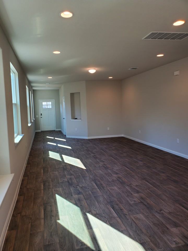 14109 Frankel Loop - Photo 3 of 22