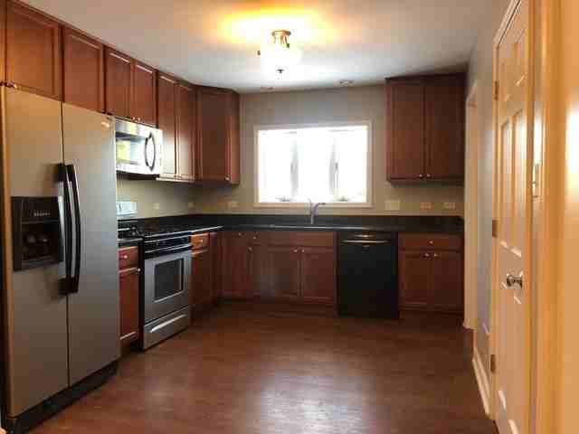 6812 N Kilbourn Ave - Photo 2 of 12