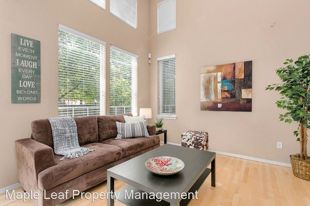 4615 Ne 5th St - Photo 3 of 25