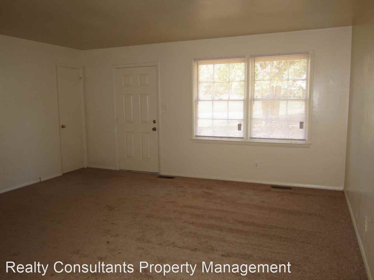 3875 Pembrooke Rd - Photo 2 of 11