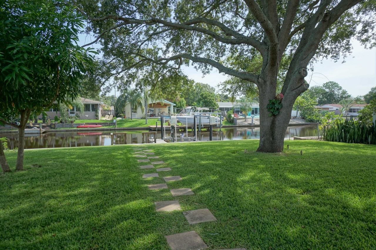 10713 Dowry Ave - Photo 3 of 10