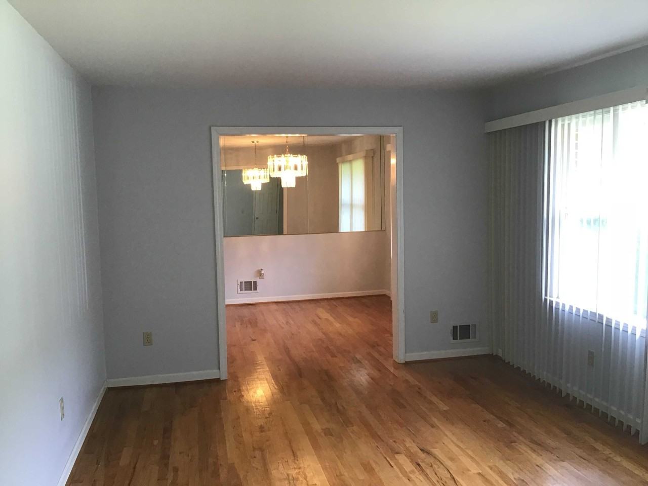 4598 Bakers Ferry Rd Sw - Photo 2 of 18