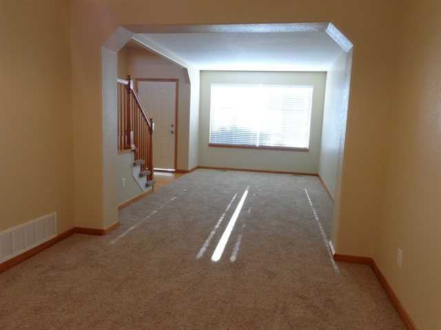 5064 Durham Ct - Photo 2 of 17