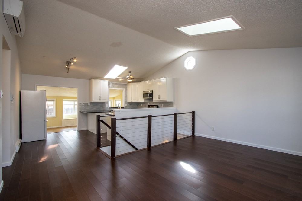 2730 Hanover Dr - Photo 3 of 26