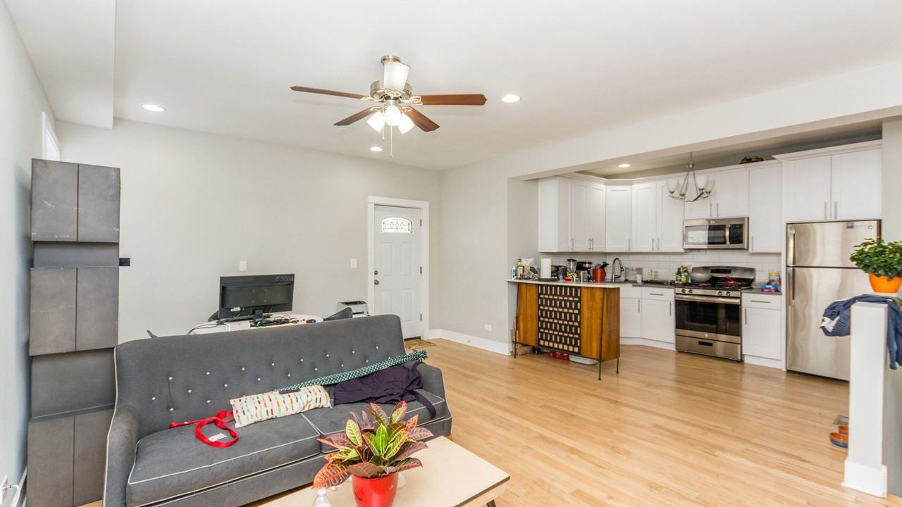 2349 W Grace St - Photo 2 of 13