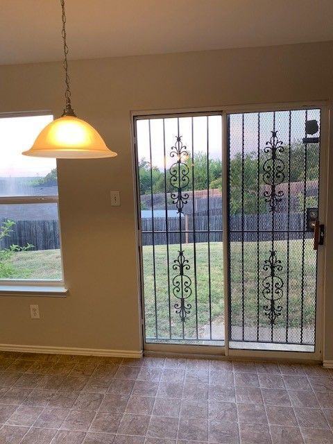 6110 Veranda Way - Photo 2 of 21