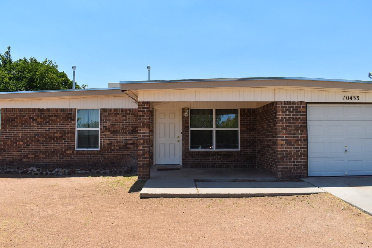 10433 Lambda Dr - Photo 2 of 26