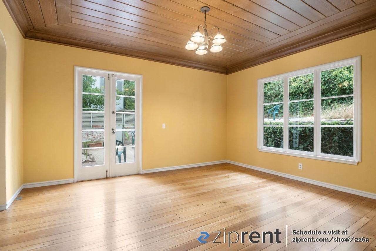 230 Sandringham Rd - Photo 3 of 28