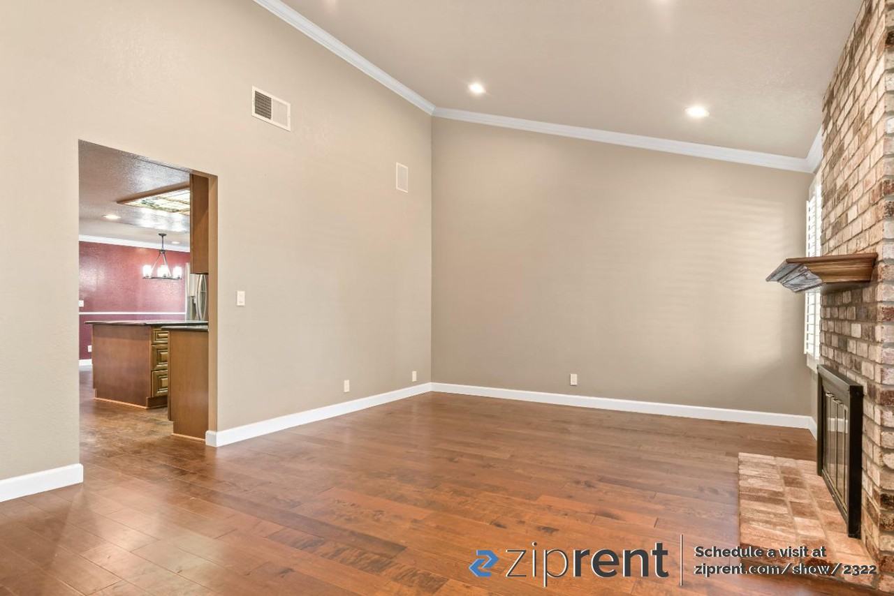 1705 Sherman Dr - Photo 2 of 20