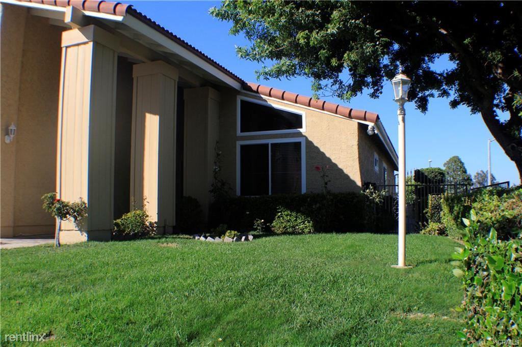 3201 Singingwood Dr - Photo 3 of 10