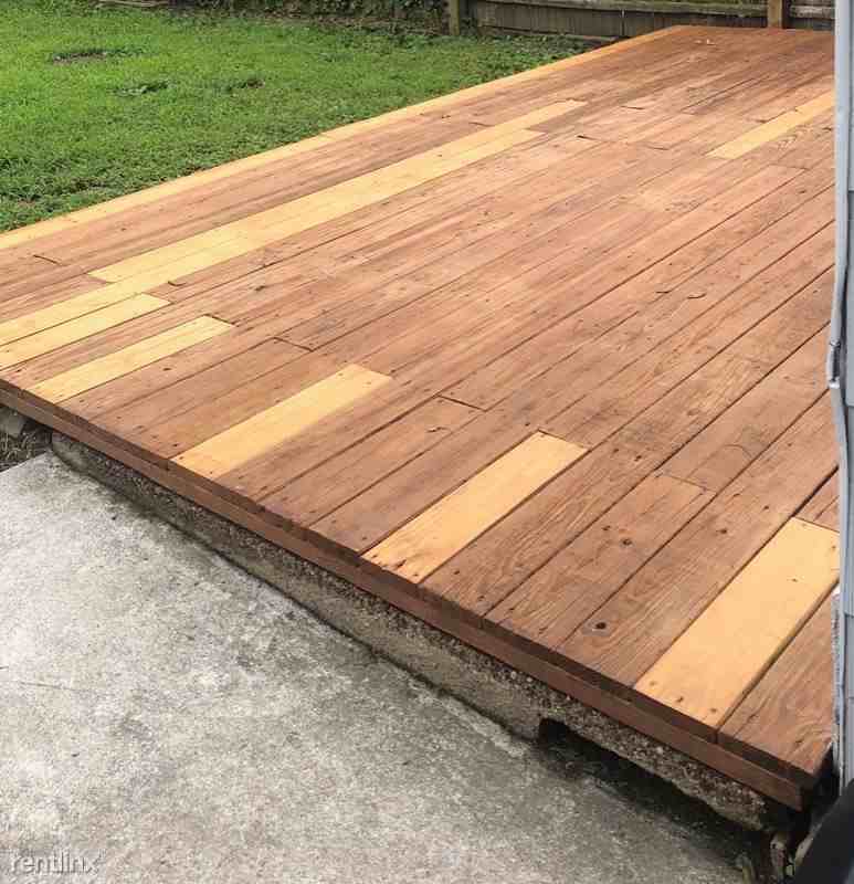 215 Buttonwood St - Photo 3 of 14