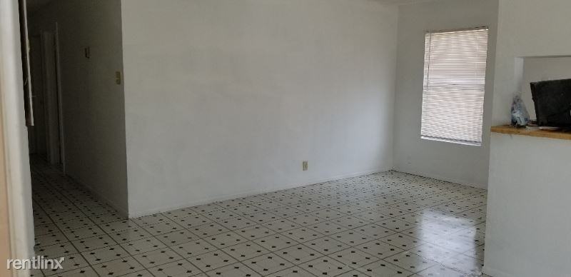 4214 Woodmanor Dr #1 - Photo 3 of 3