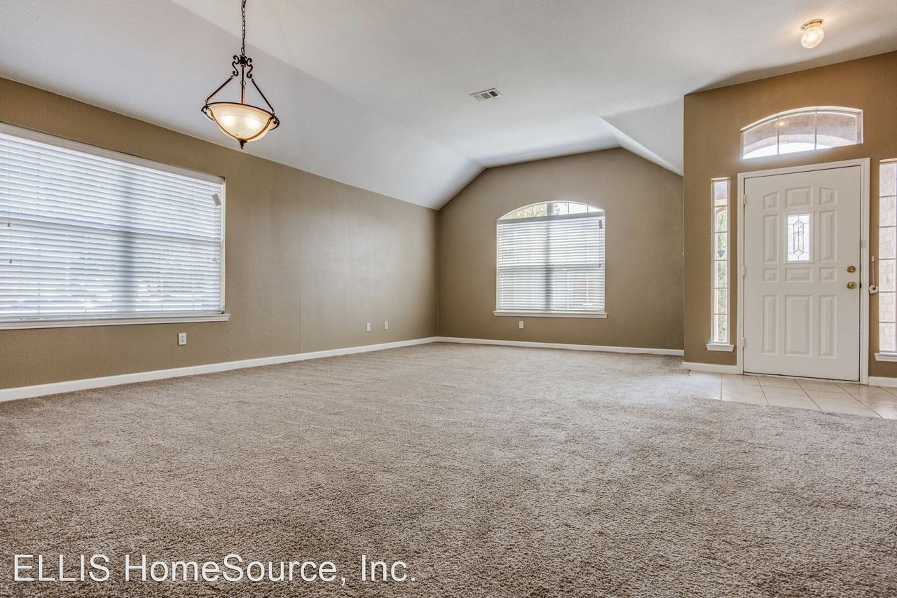 5940 Dustin Trl - Photo 2 of 12