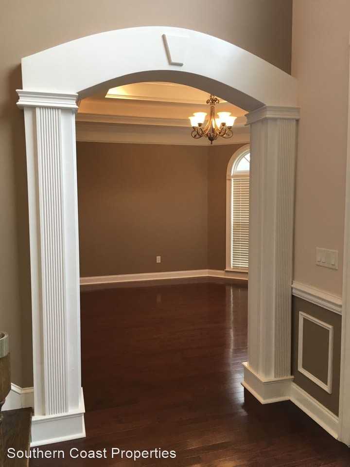 108 Ali Ave - Photo 3 of 50