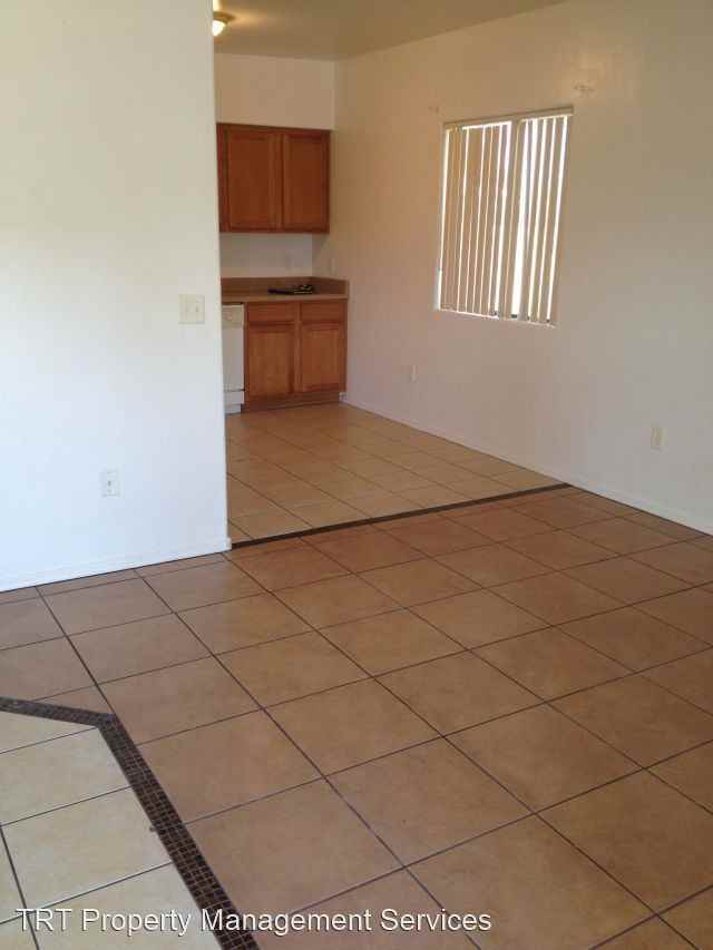 1040 E. IRWIN PLACE - Photo 3 of 10