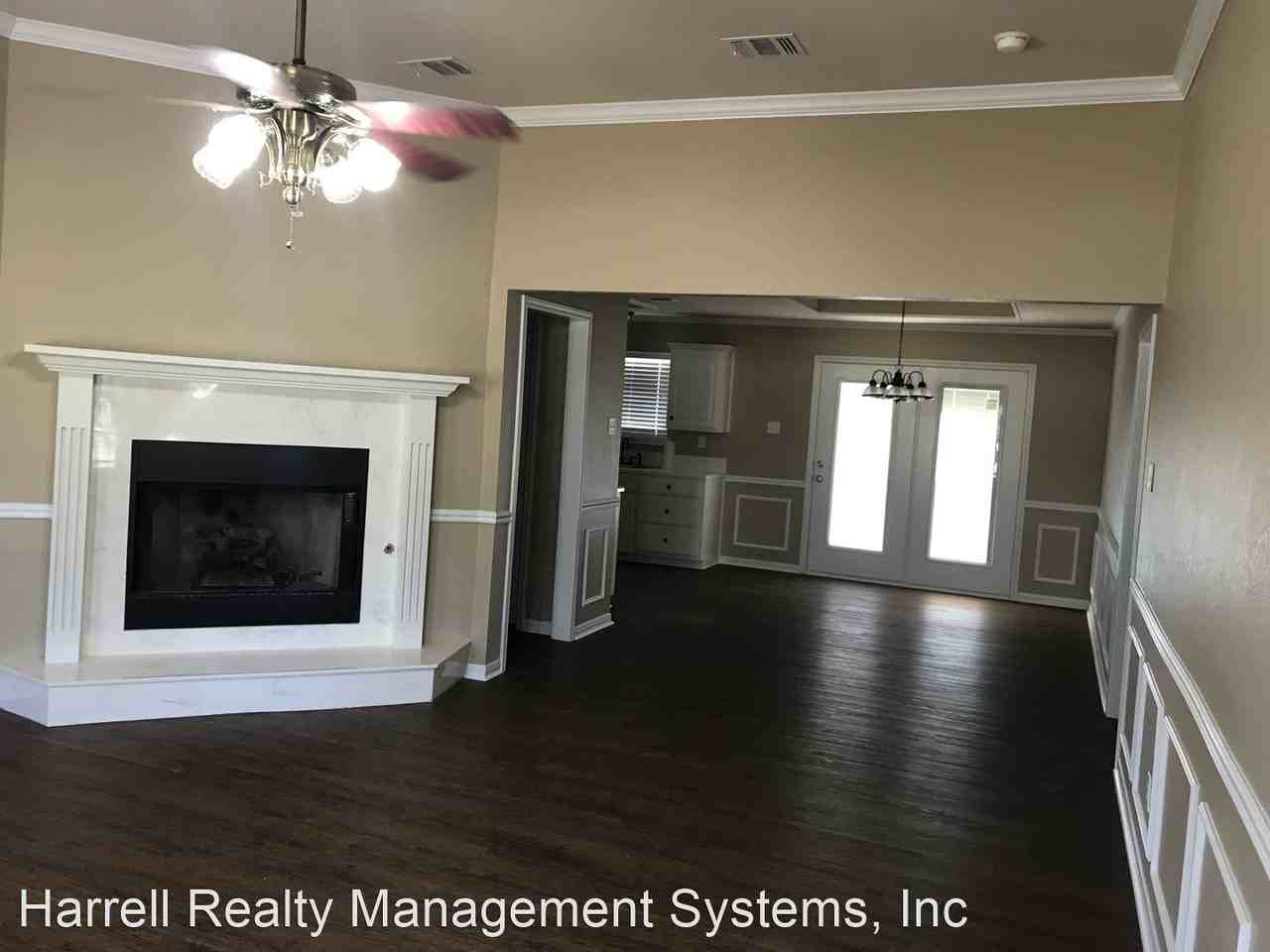 402 Hurst Rd - Photo 2 of 13