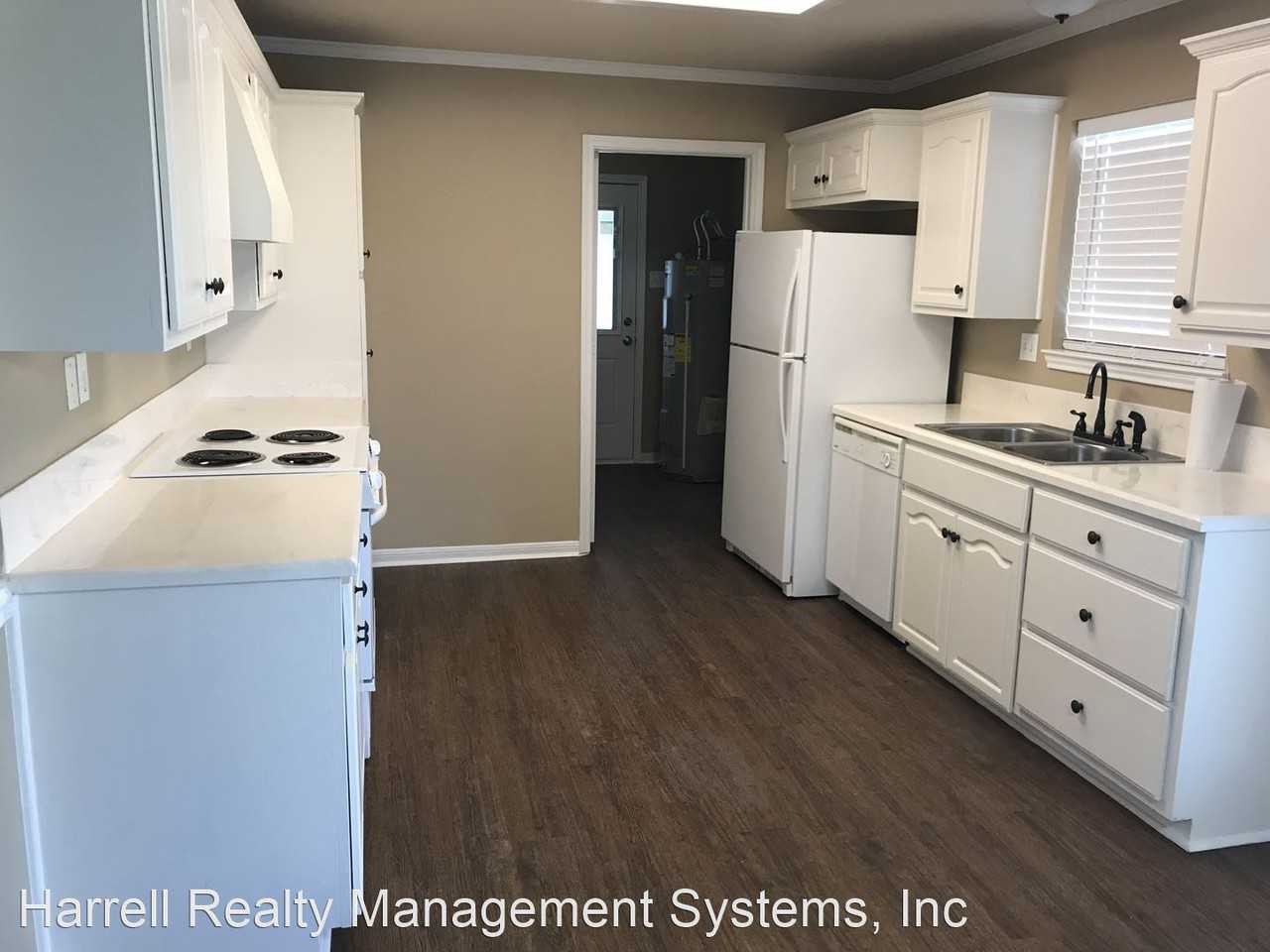 402 Hurst Rd - Photo 3 of 13