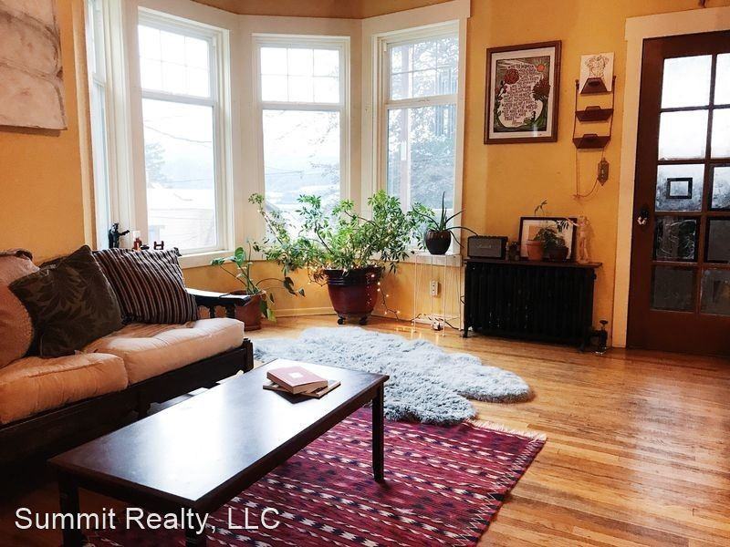 513 East St, Juneau, AK 99801 3 Bedroom Apartment for Rent PadMapper