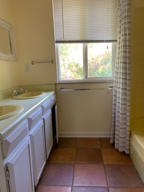7741 Essex Pl - Photo 6 of 12