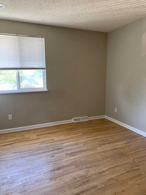 7741 Essex Pl - Photo 7 of 12