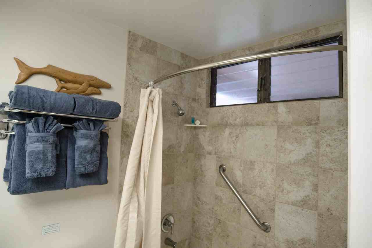 3411 Wilcox Rd - Photo 3 of 7