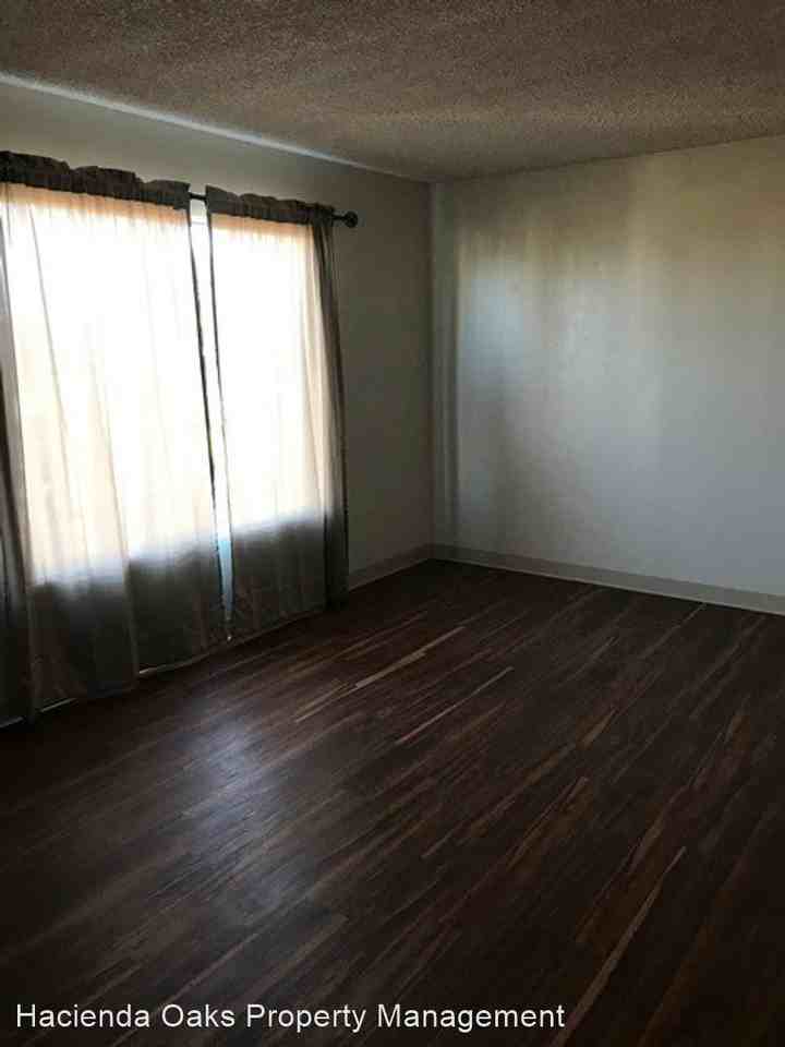 310 W. Sheila Ln. - Photo 2 of 7