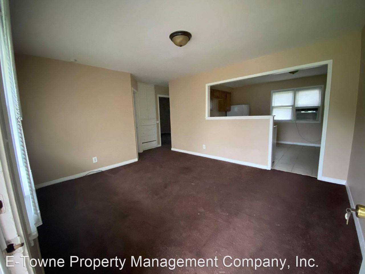 2210 N Independence St - Photo 2 of 13