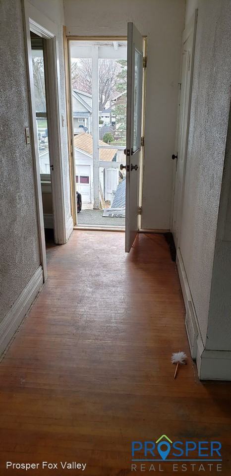 1012 Packard St - Photo 2 of 8