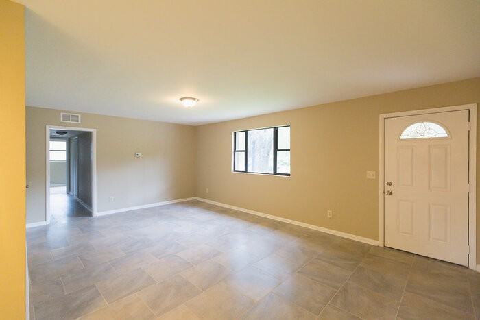 7320 Old Kings Rd S - Photo 3 of 39