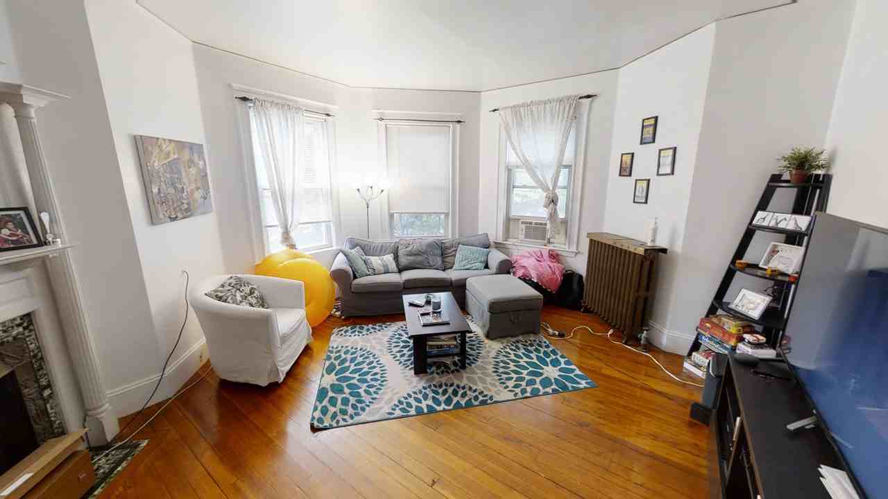 150 Cypress St 2, Brookline, MA 02445 3 Bedroom Apartment for Rent