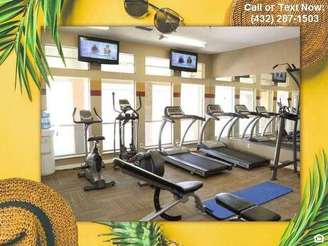 2735 E 8th St - Photo 7 of 27