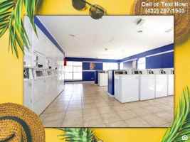 featured image of 2735 E 8th St