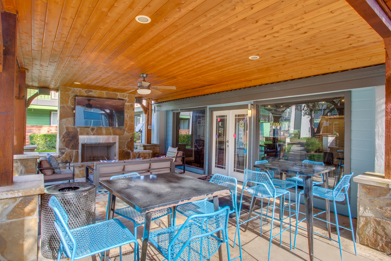 The Residence On Lamar - Photo 3 of 3