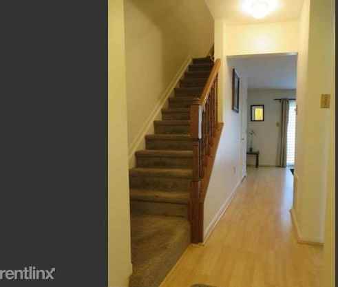 1239 Dahlia Ln - Photo 3 of 25