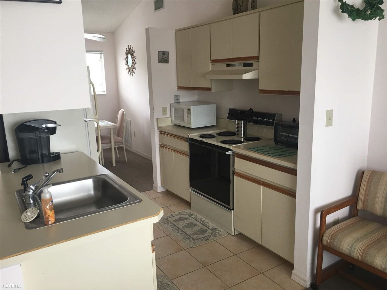 626 Beach Park Ln - Photo 3 of 9